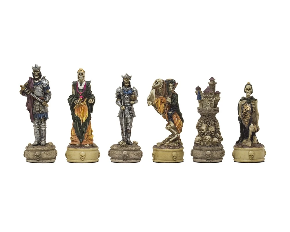 The Zombie Hand Painted Themed Chess Pieces By Italfama 1 The Zombie Hand Painted Themed Chess Pieces By Italfama