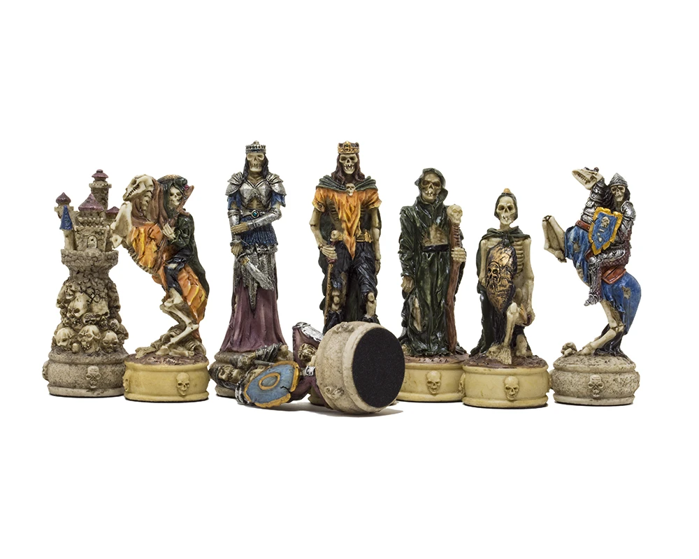 The Zombie Hand Painted Themed Chess Pieces By Italfama 2 The Zombie Hand Painted Themed Chess Pieces By Italfama - Image 2