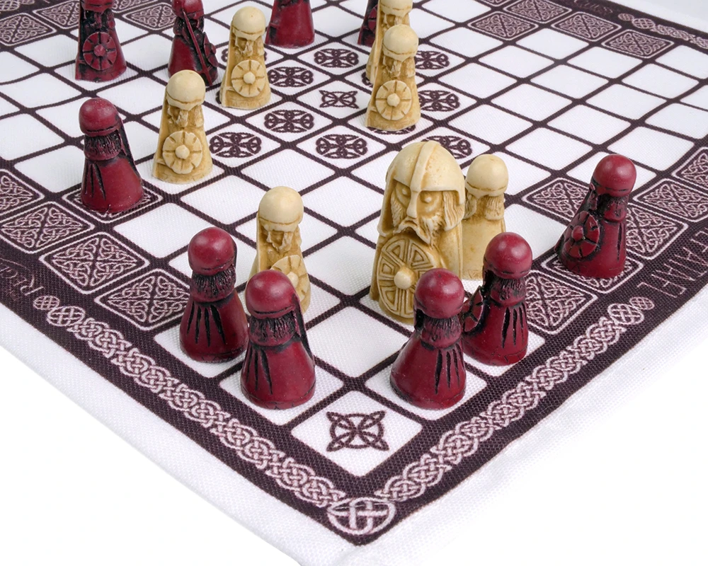 Hnefatafl - The Viking Game - Cardinal Edition 9 Hnefatafl - The Viking Game - Cardinal Edition - Image 9