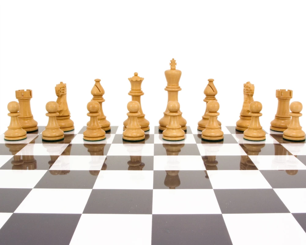 Atlantic Series Rosewood Staunton Chess Pieces 4.25 Inches 7 Atlantic Series Rosewood Staunton Chess Pieces 4.25 Inches - Image 7