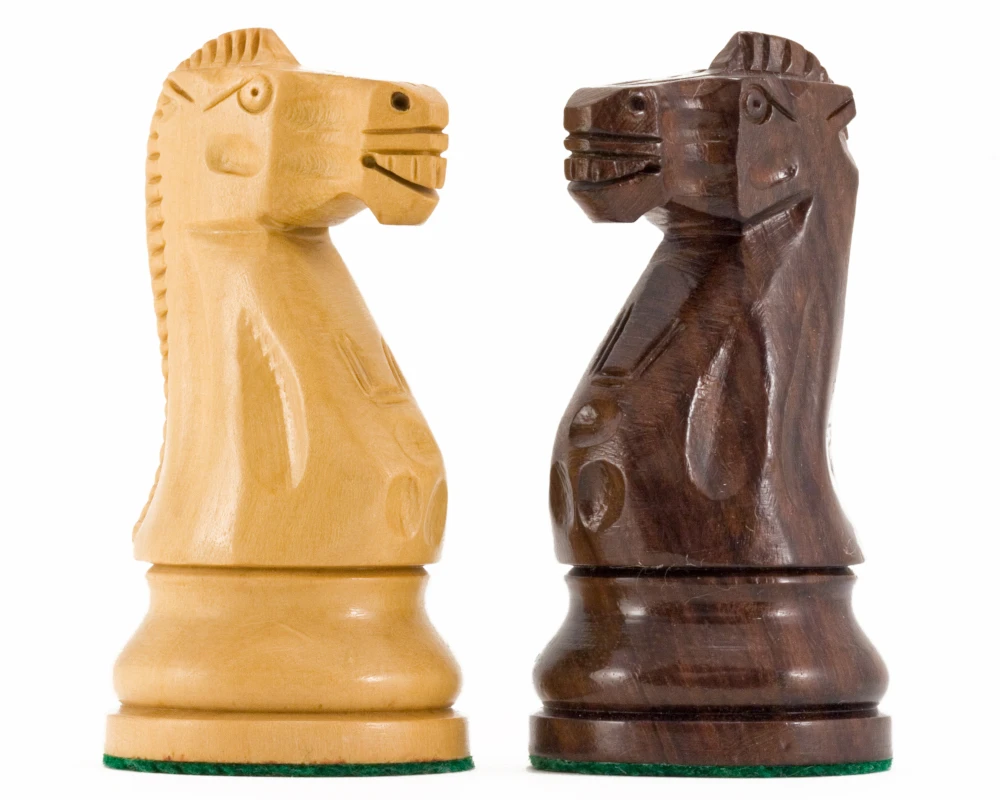 Broadbase Rosewood Staunton Chess Pieces 4 Inches 3 Broadbase Rosewood Staunton Chess Pieces 4 Inches - Image 3