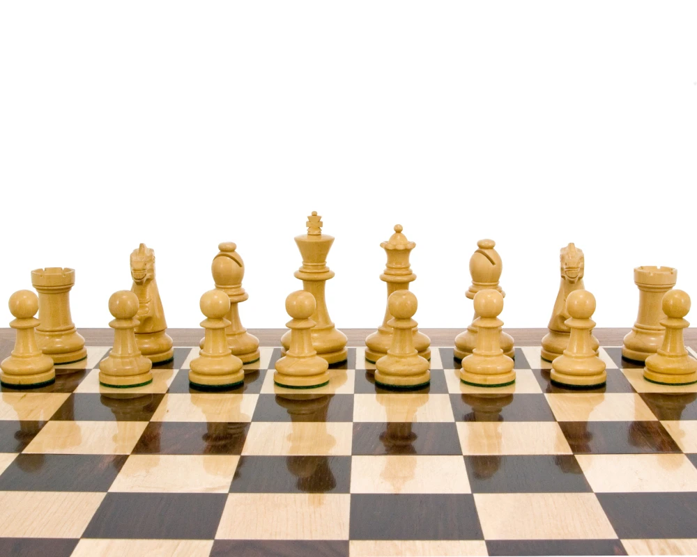 Broadbase Rosewood Staunton Chess Pieces 4 Inches 7 Broadbase Rosewood Staunton Chess Pieces 4 Inches - Image 7