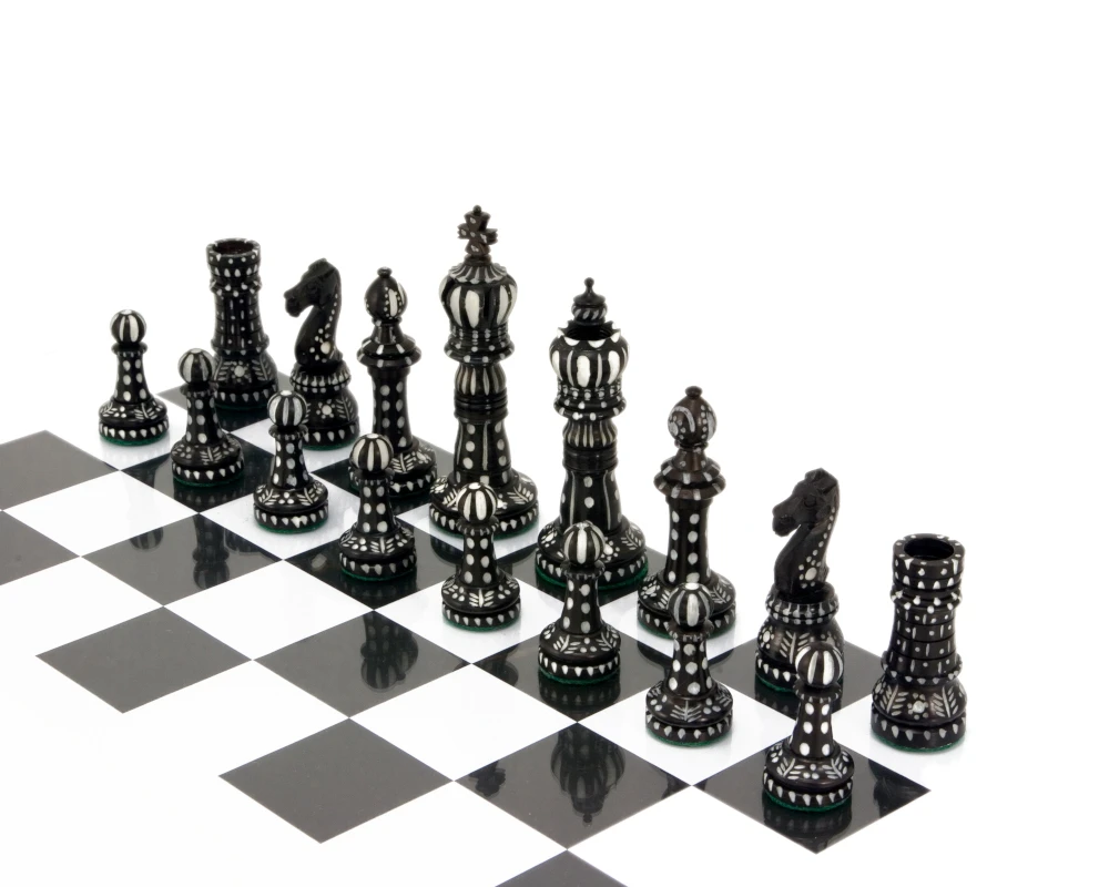 Kings Cross Carved Camel Bone Chess Pieces 4 Kings Cross Carved Camel Bone Chess Pieces - Image 4