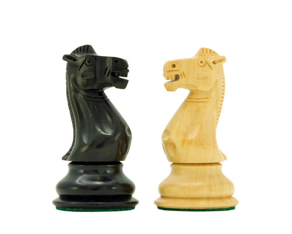 Victoria Series Ebonised Boxwood Chessmen 3.75 Inches 3 Victoria Series Ebonised Boxwood Chessmen 3.75 Inches - Image 3