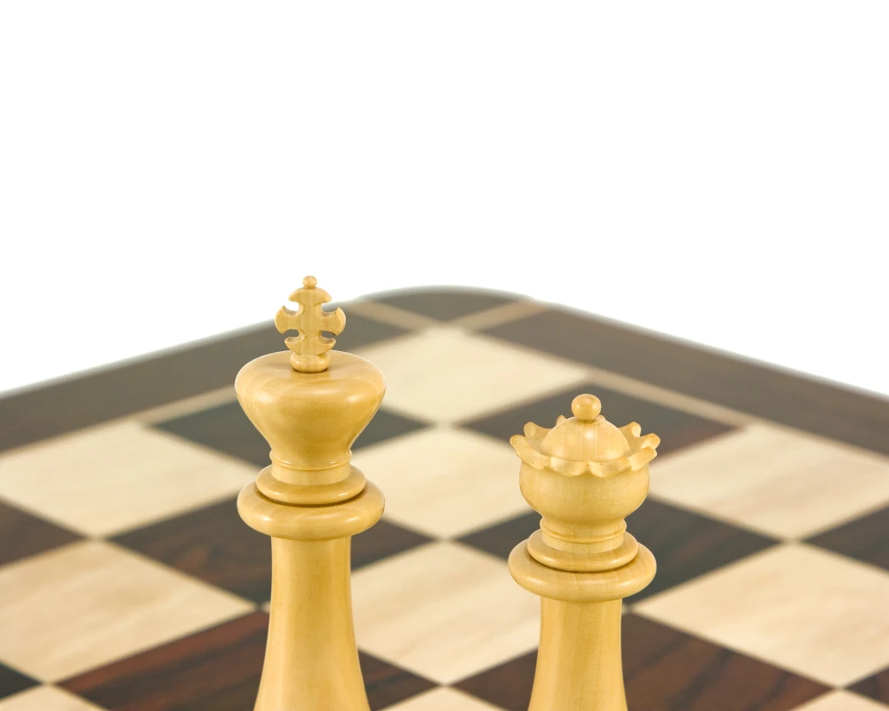 Monarch Series Ebony And Boxwood Luxury Chess Pieces 4.5 Inches 7 Monarch Series Ebony And Boxwood Luxury Chess Pieces 4.5 Inches - Image 7