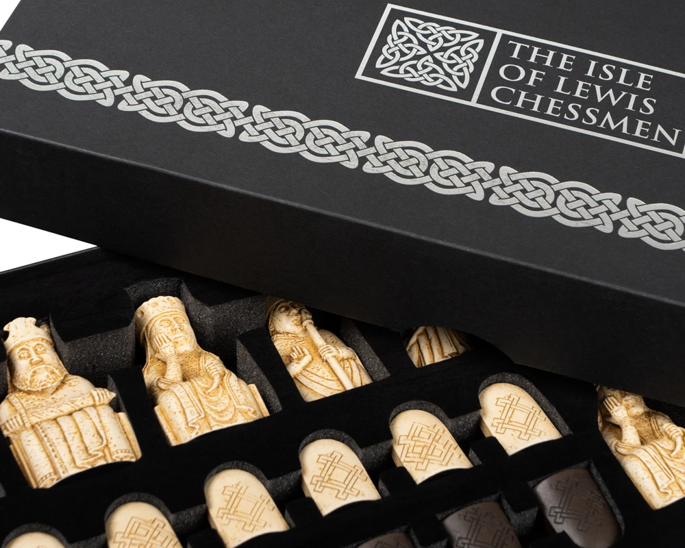 Regency Chess Official Lewis Chessmen Set 9 Regency Chess Official Lewis Chessmen Set - Image 9