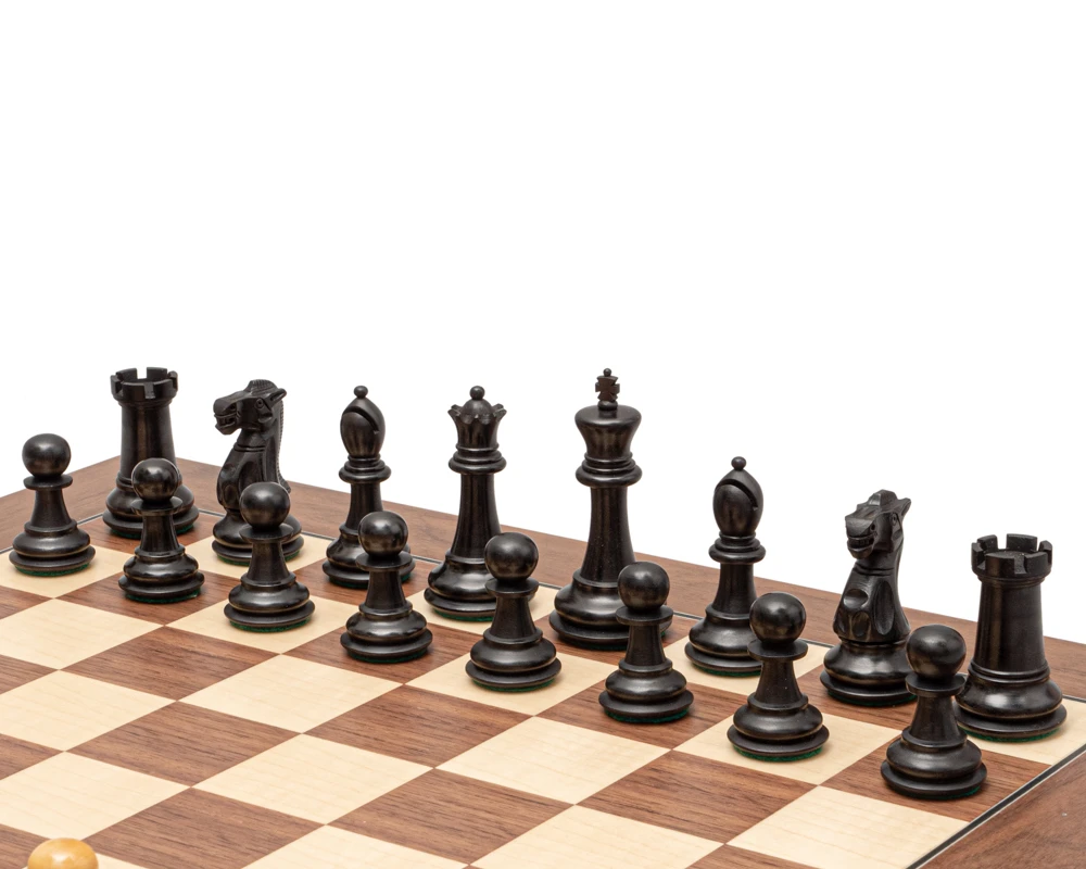 The Warwick Series 3.25 Inch Ebonised Chessmen 3 The Warwick Series 3.25 Inch Ebonised Chessmen - Image 3
