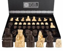 The Isle Of Lewis Italian Dark Walnut Chess Set -Board Games - Chess And Cards Shop RCPB157 11