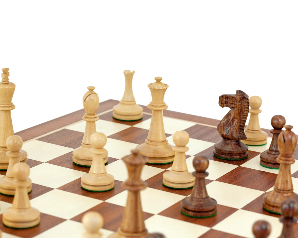 Blackmore Sheesham And Mahogany Chess Set 3 Blackmore Sheesham And Mahogany Chess Set - Image 3