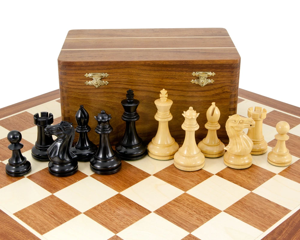 Competition Black Staunton Chess Set With Case 4 Competition Black Staunton Chess Set With Case - Image 4