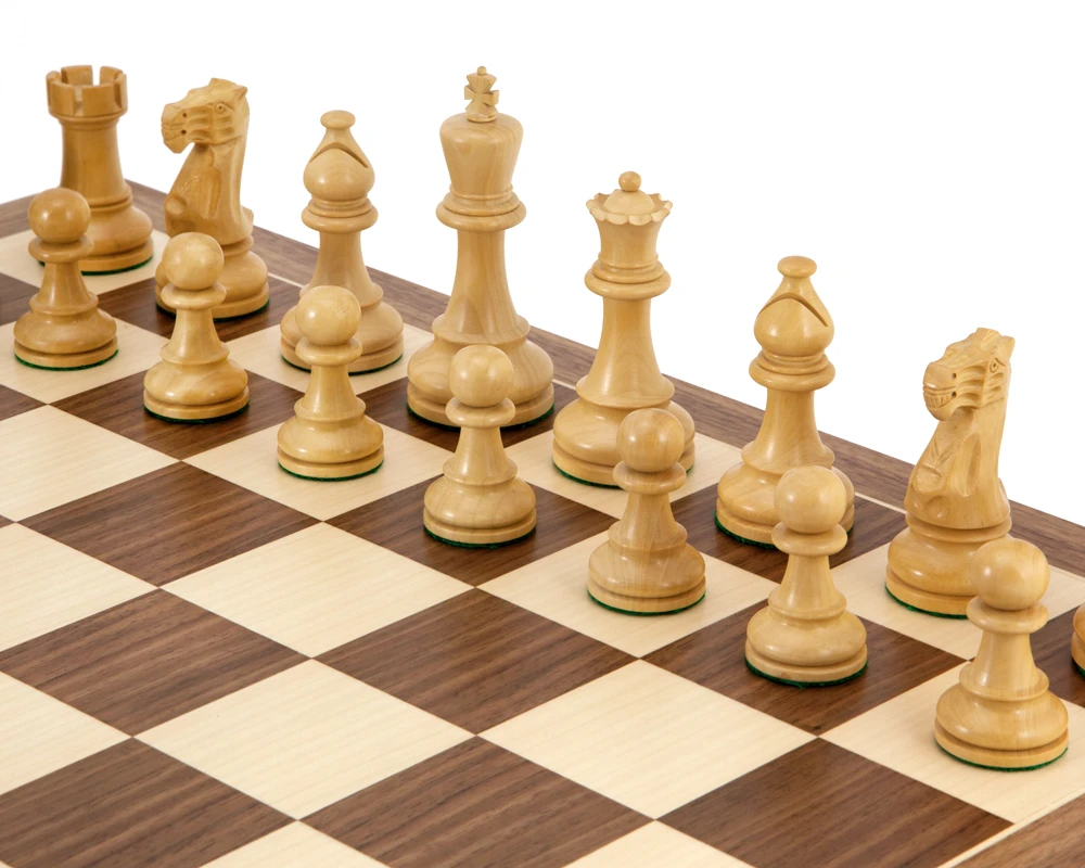 Atlantic Large Rosewood And Walnut Chess Set With Case 3 Atlantic Large Rosewood And Walnut Chess Set With Case - Image 3