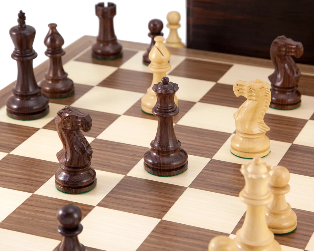 Atlantic Large Rosewood And Walnut Chess Set With Case 5 Atlantic Large Rosewood And Walnut Chess Set With Case - Image 5