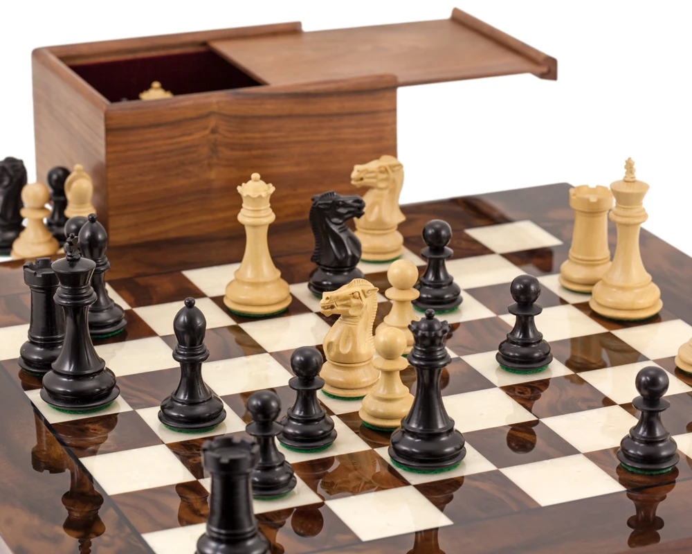 Highclere Ebony And Walnut Luxury Chess Set 4 Highclere Ebony And Walnut Luxury Chess Set - Image 4