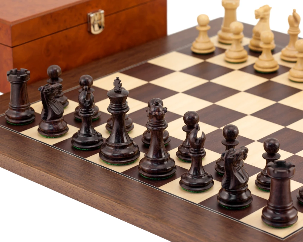 Windsor Rosewood And Montgoy Palisander Chess Set 2 Windsor Rosewood And Montgoy Palisander Chess Set - Image 2