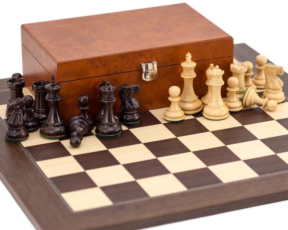 Windsor Rosewood And Montgoy Palisander Chess Set 5 Windsor Rosewood And Montgoy Palisander Chess Set - Image 5