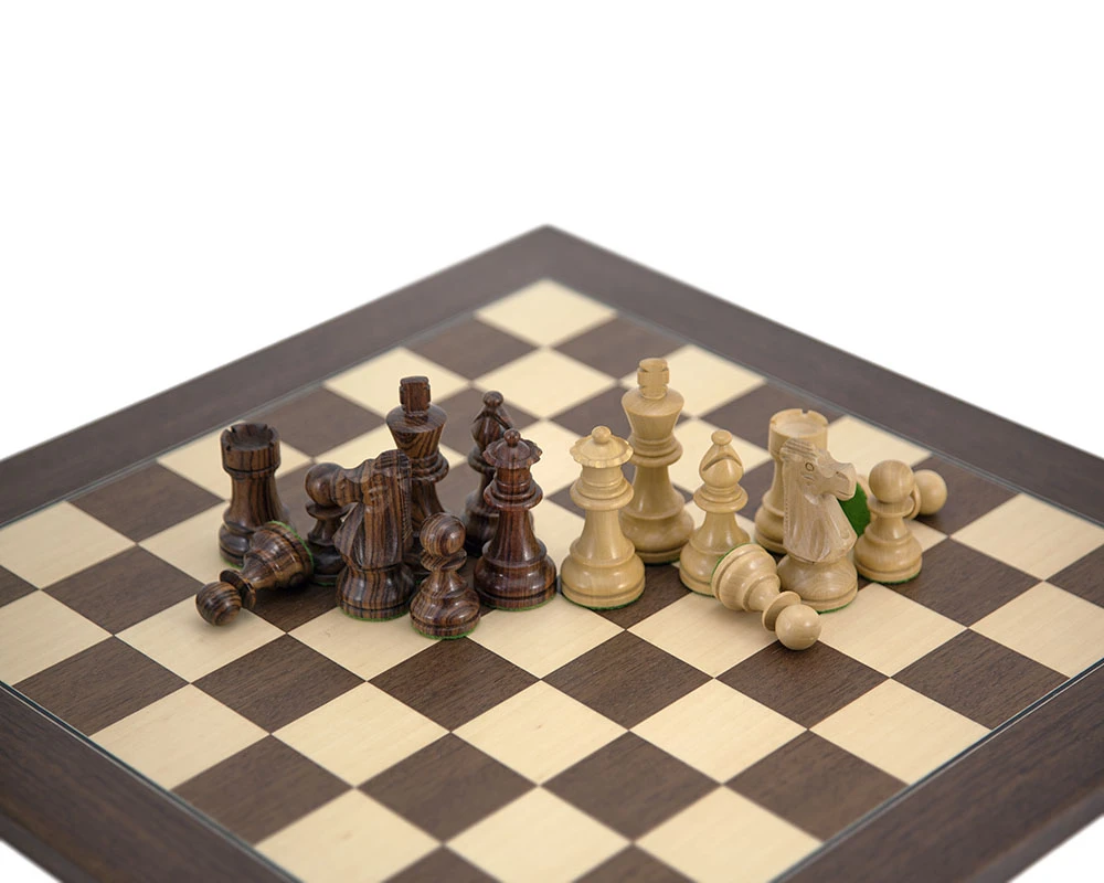 French Knight Montgoy Rosewood Chess Set 4 French Knight Montgoy Rosewood Chess Set - Image 4
