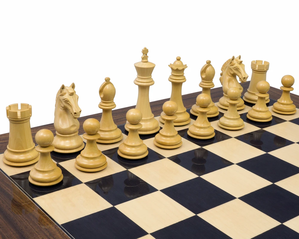The Stretford Knight Luxury Rosewood Chess Set 6 The Stretford Knight Luxury Rosewood Chess Set - Image 6