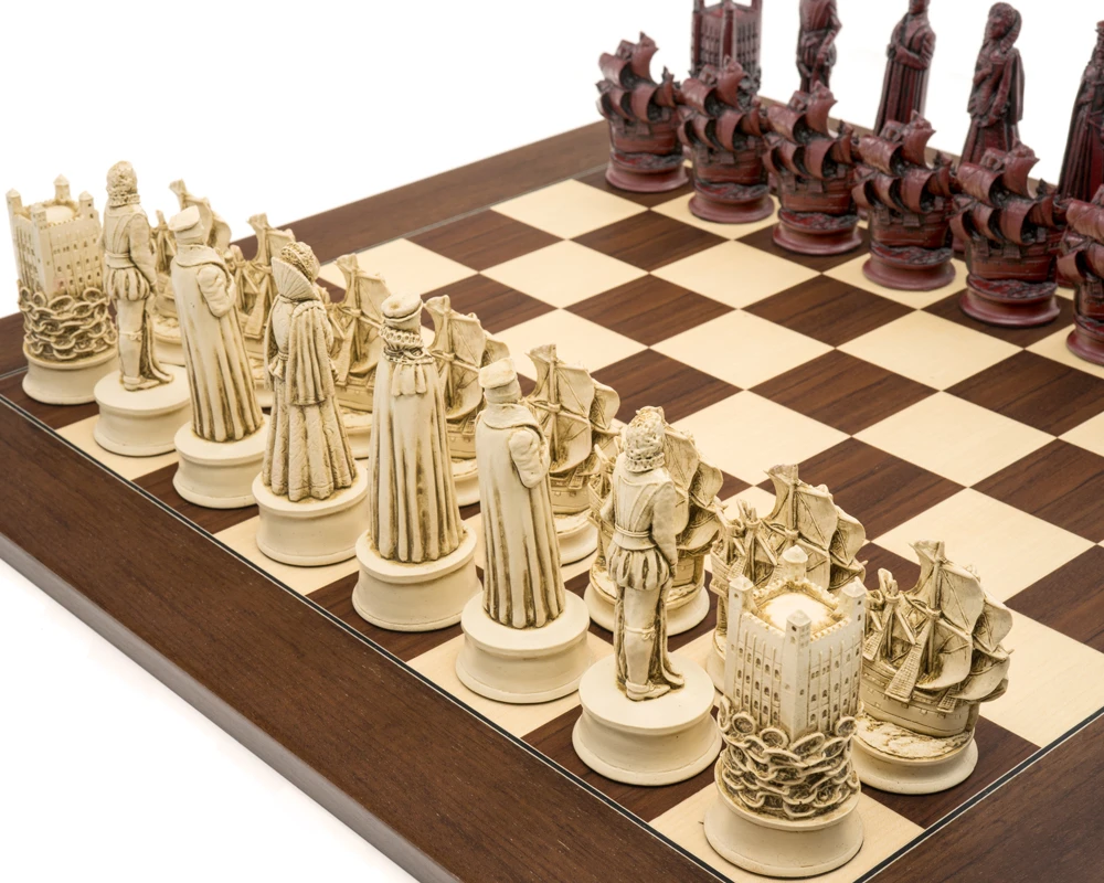 The Berkeley Chess Elizabethan Cardinal Palisander Grand Chess Set 3 The Berkeley Chess Elizabethan Cardinal Palisander Grand Chess Set - Image 3