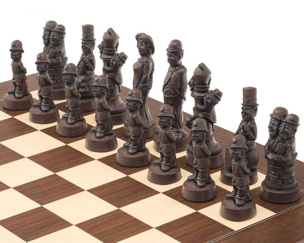 The Berkeley Chess Movie Stars Russet And Palisander Grand Chess Set 4 The Berkeley Chess Movie Stars Russet And Palisander Grand Chess Set - Image 4