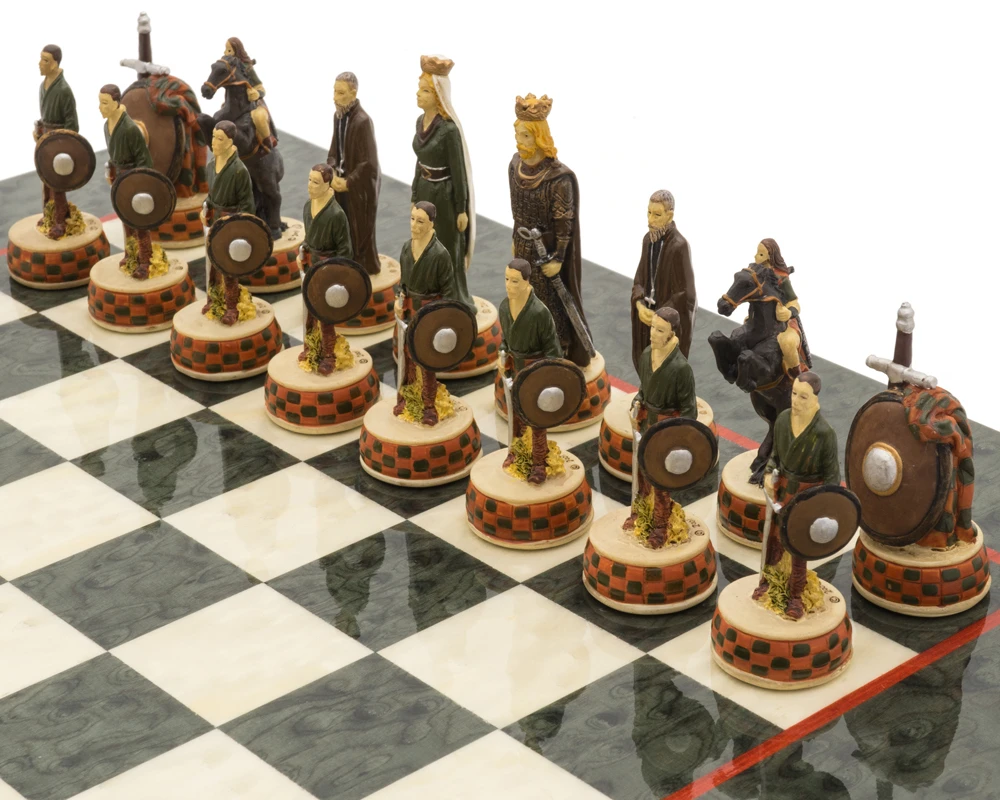 The England Vs Scotland Hand Painted Themed Luxury Olive Chess Set By Italfama 2 The England Vs Scotland Hand Painted Themed Luxury Olive Chess Set By Italfama - Image 2