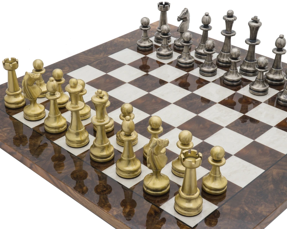 The Vicenza Dark Walnut Luxury Chess Set 2 The Vicenza Dark Walnut Luxury Chess Set - Image 2