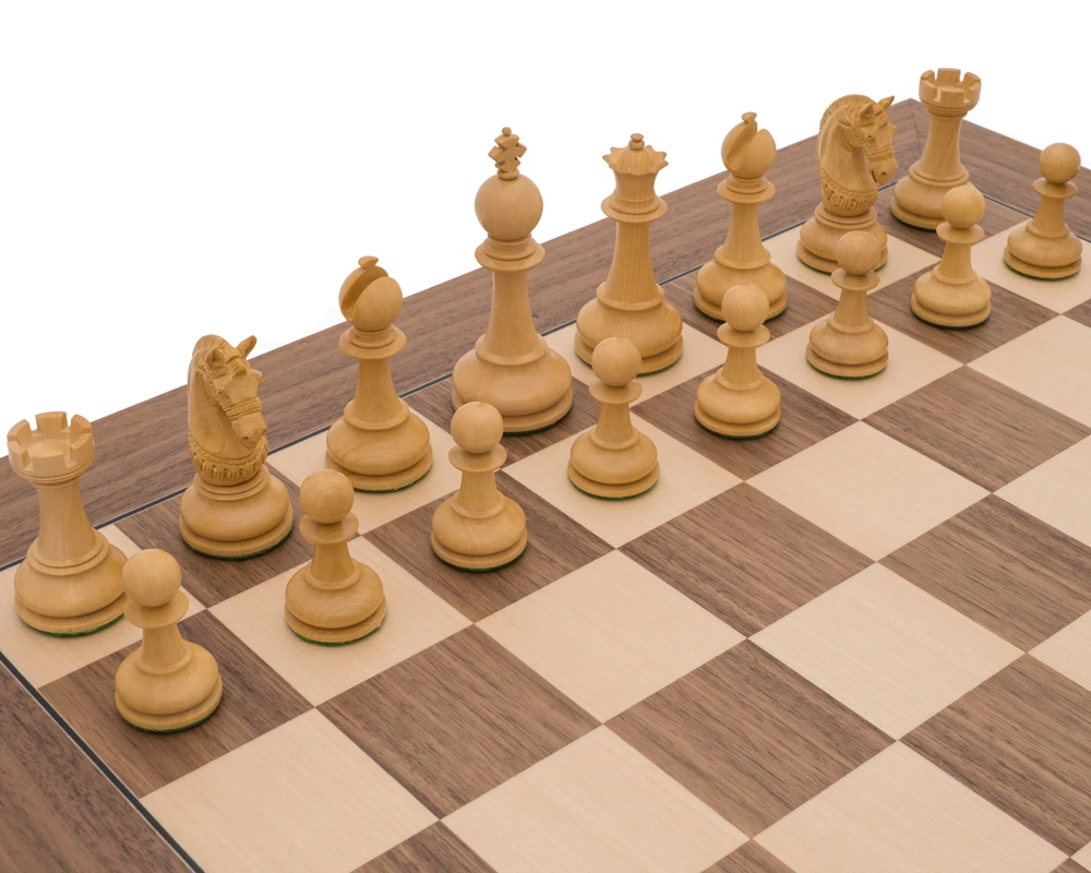 La Valletta Walnut And Redwood Luxury Chess Set 4 La Valletta Walnut And Redwood Luxury Chess Set - Image 4