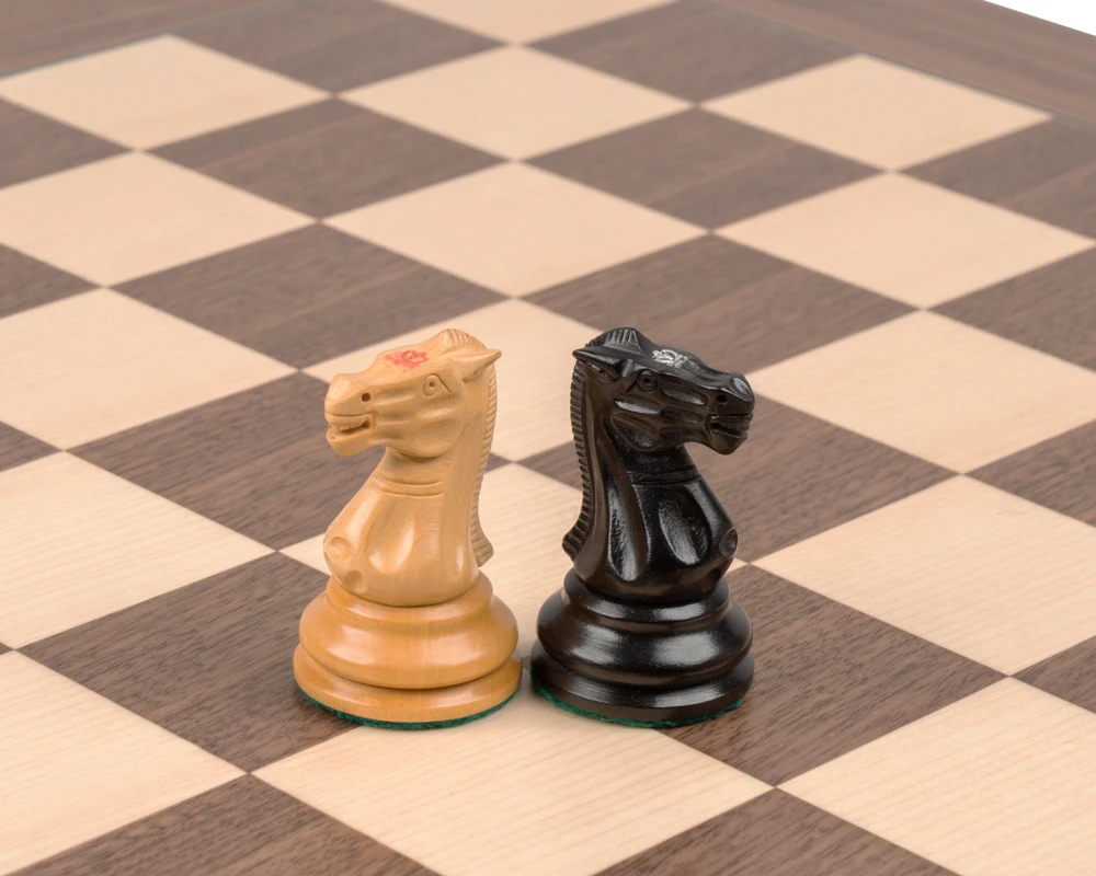 The 1890 Reproduction Staunton Ebony And Walnut Luxury Chess Set 7 The 1890 Reproduction Staunton Ebony And Walnut Luxury Chess Set - Image 7