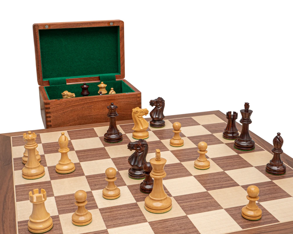 Rosewood And Walnut Deluxe Staunton Chess Set 2 Rosewood And Walnut Deluxe Staunton Chess Set - Image 2