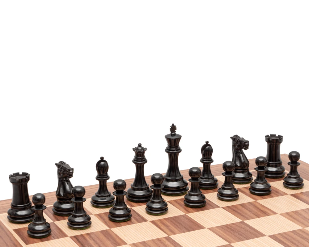 The Windsor Ebony And Walnut Traditional Chess Set 2 The Windsor Ebony And Walnut Traditional Chess Set - Image 2