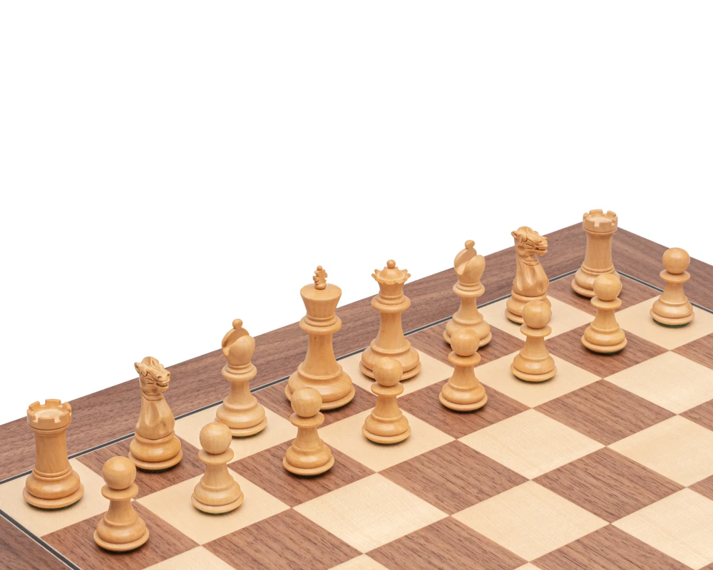 The Sandringham Tres Corone And Walnut Luxury Chess Set With Case 3 The Sandringham Tres Corone And Walnut Luxury Chess Set With Case - Image 3