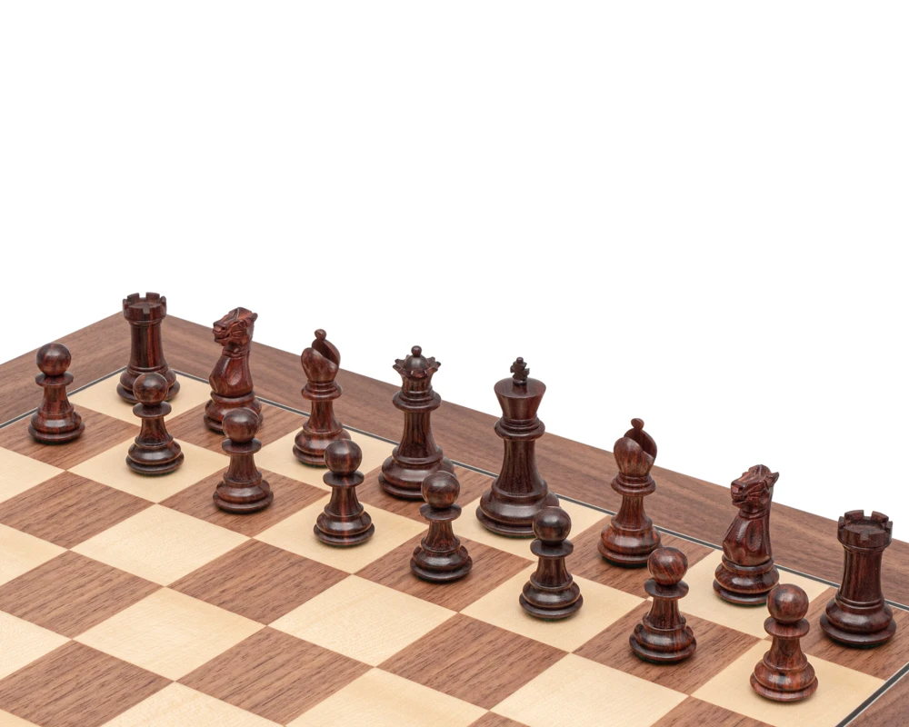 The Sandringham Tres Corone And Walnut Luxury Chess Set With Case 4 The Sandringham Tres Corone And Walnut Luxury Chess Set With Case - Image 4