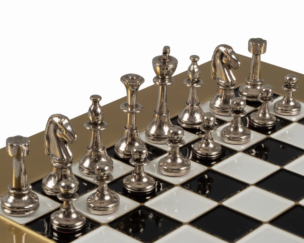 The Manopoulos Staunton Gold & Silver Chess Set With Wooden Case - SMALL 2 The Manopoulos Staunton Gold & Silver Chess Set With Wooden Case - SMALL - Image 2